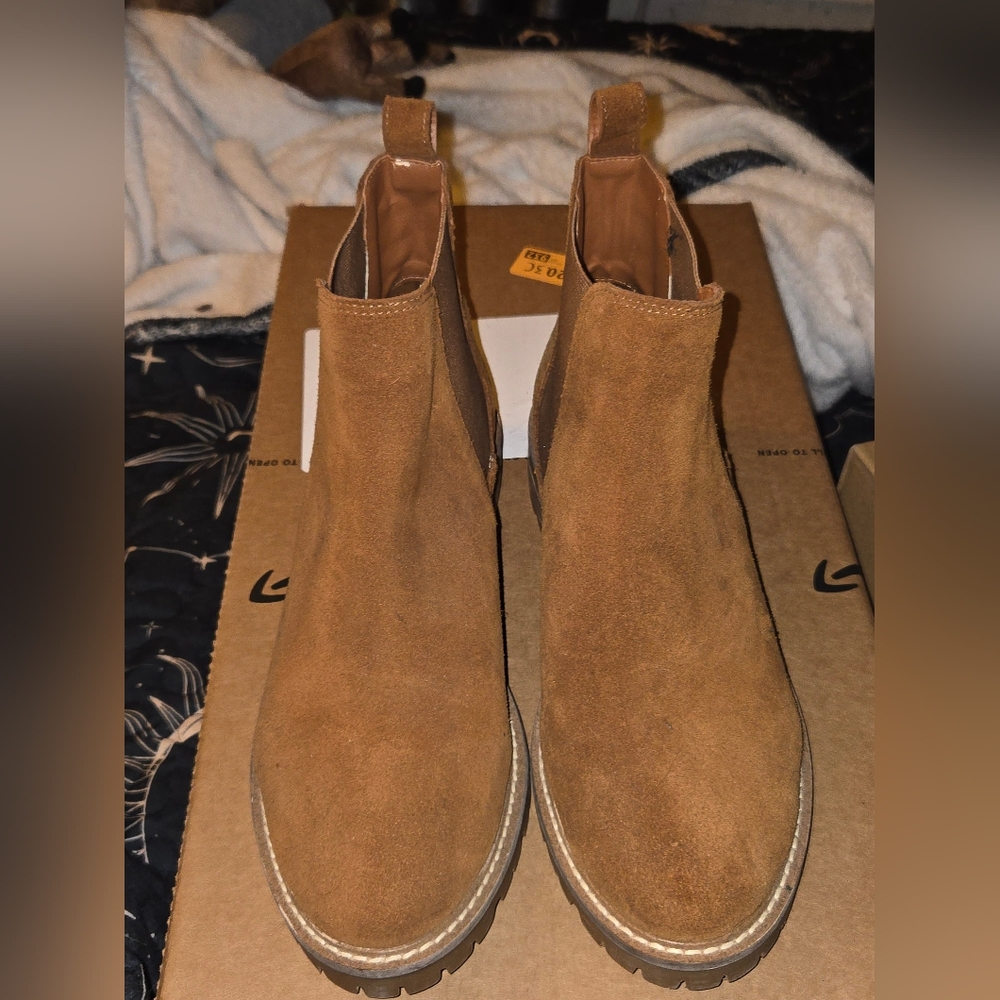 Steve Madden Leopold Boots size 8